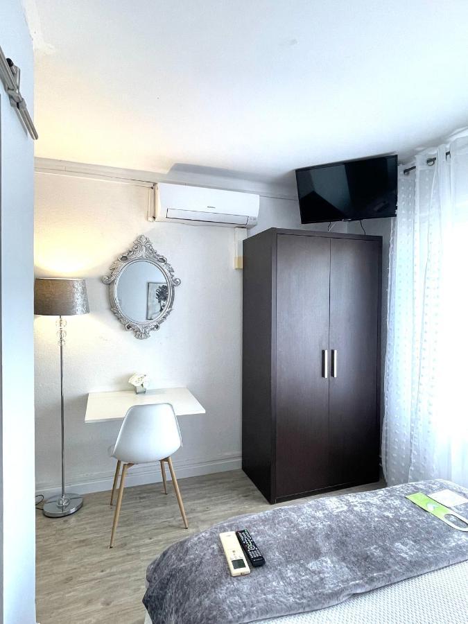 Le Grand Large Bord De Mer Hotel & Appartements Палава-ле-Фло Екстериор снимка